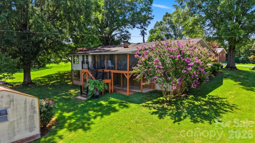3210 W Calvin Street Claremont NC 28610