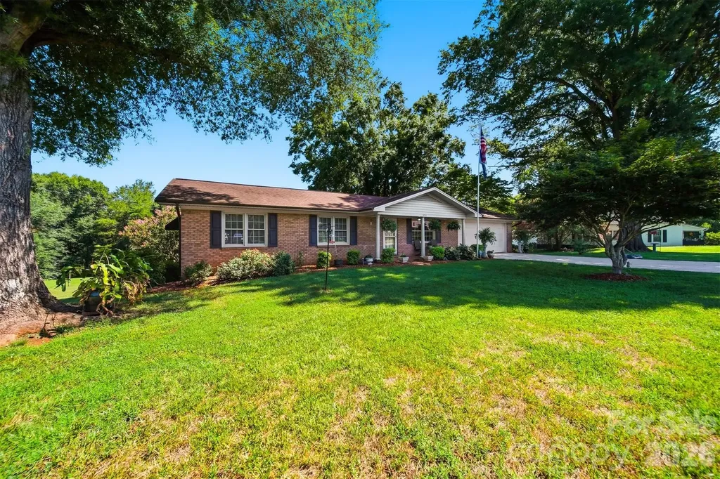 3210 W Calvin Street Claremont NC 28610