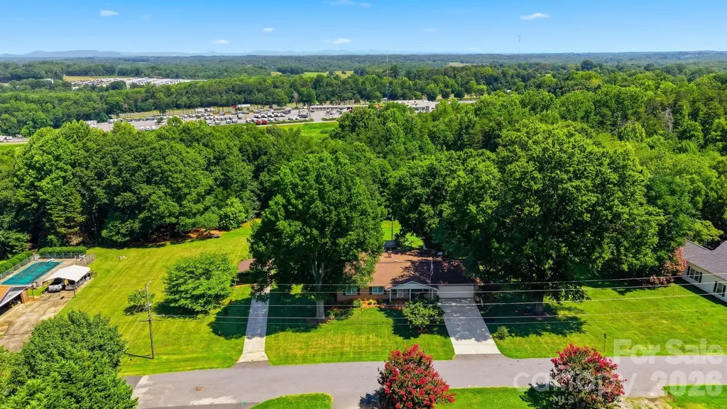 3210 W Calvin Street Claremont NC 28610