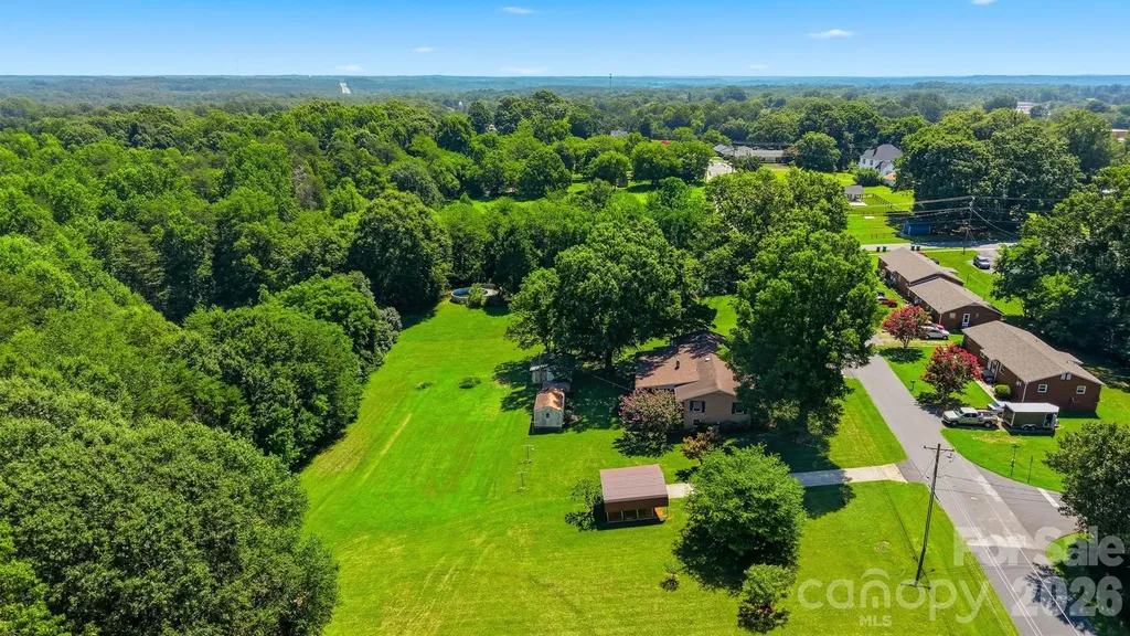 3210 W Calvin Street Claremont NC 28610