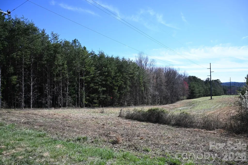 1188 Camp Creek Road Hickory NC 28602