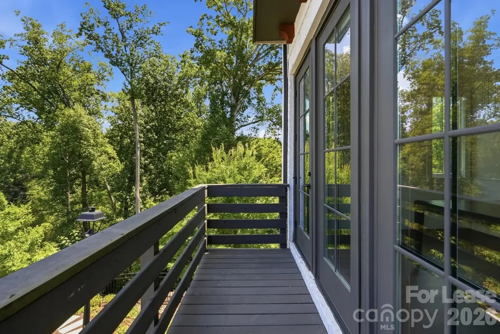 2428 Runnymede Lane Charlotte NC 28209