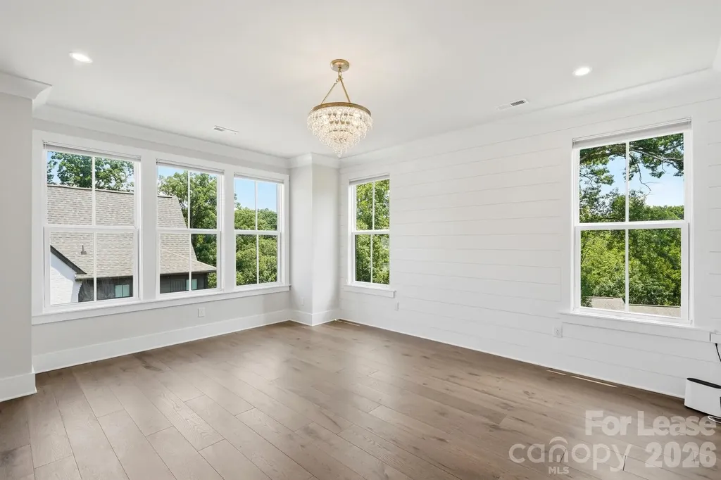 2428 Runnymede Lane Charlotte NC 28209