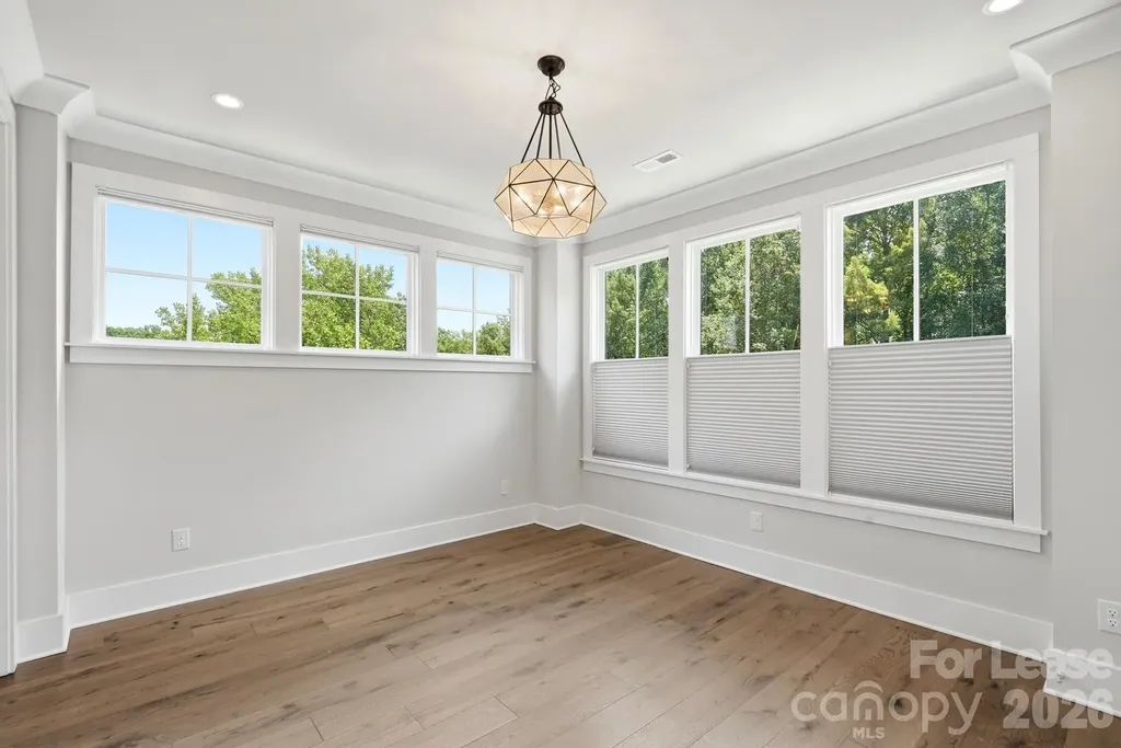 2428 Runnymede Lane Charlotte NC 28209