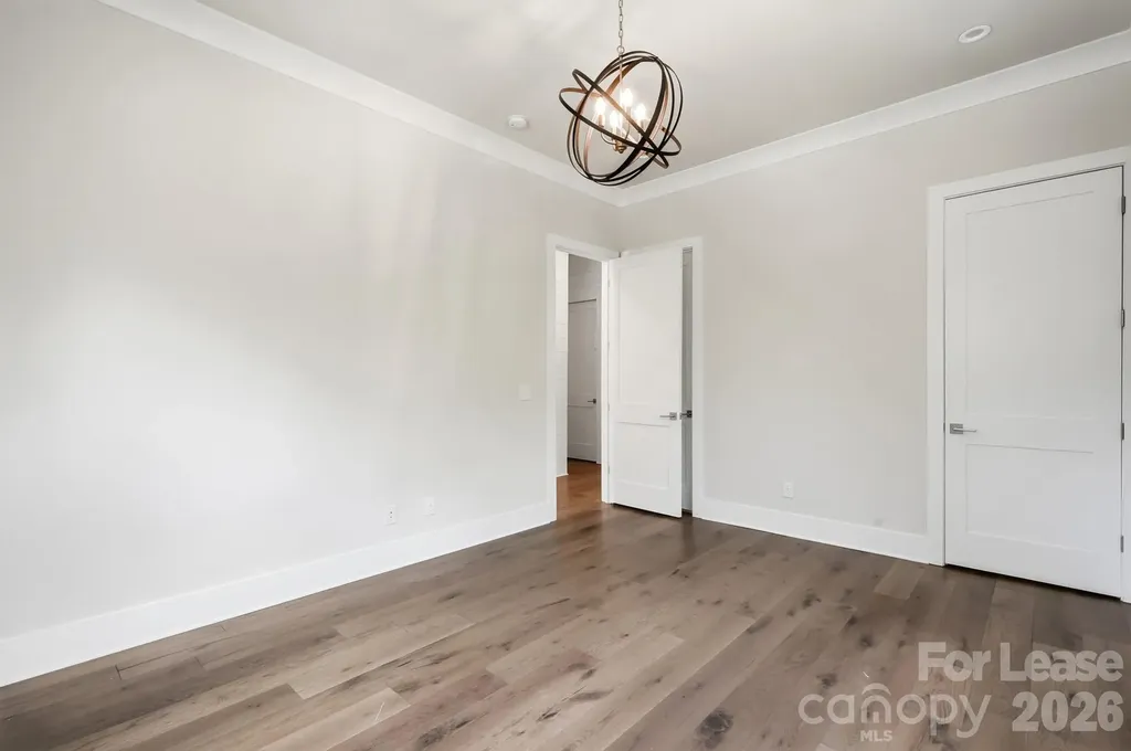 2428 Runnymede Lane Charlotte NC 28209