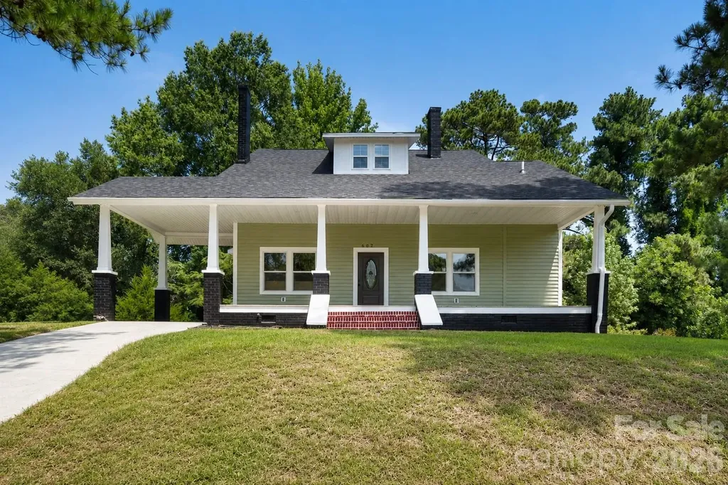607 Lee Avenue Wadesboro NC 28170