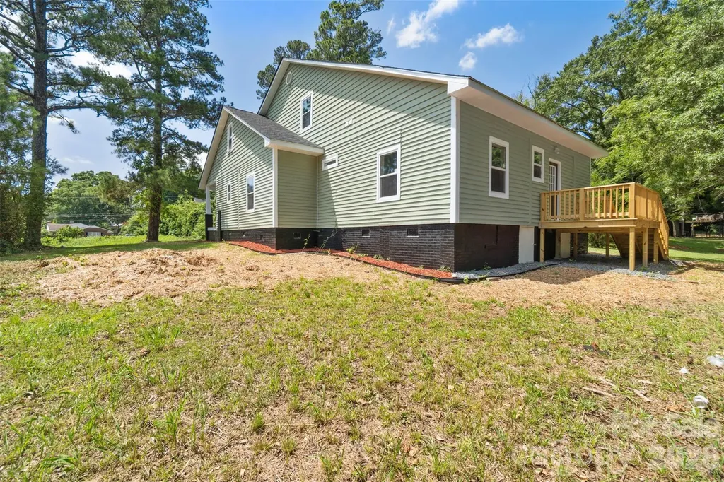 607 Lee Avenue Wadesboro NC 28170