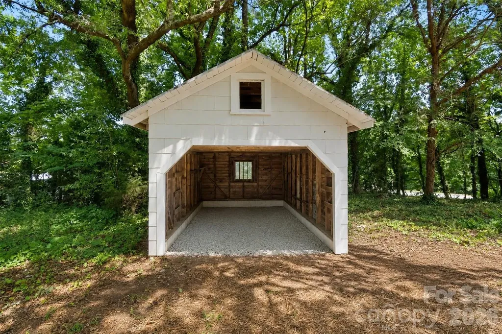 607 Lee Avenue Wadesboro NC 28170