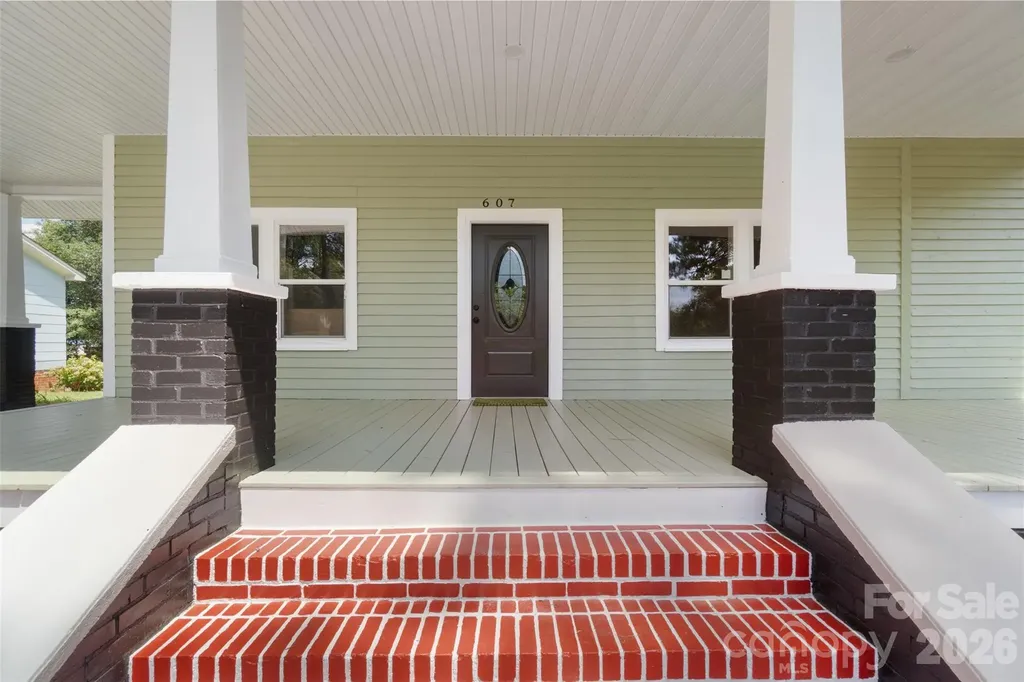 607 Lee Avenue Wadesboro NC 28170