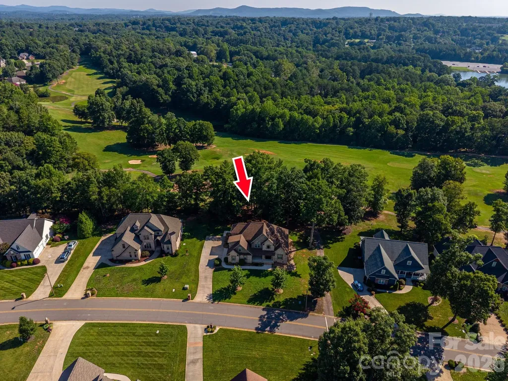 708 Players Ridge Road Hickory NC 28601