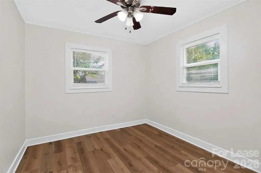 4016 Bearwood Avenue Charlotte NC 28205