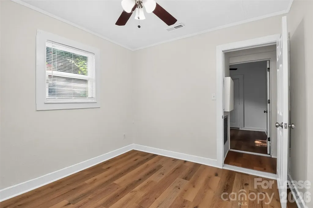 4016 Bearwood Avenue Charlotte NC 28205