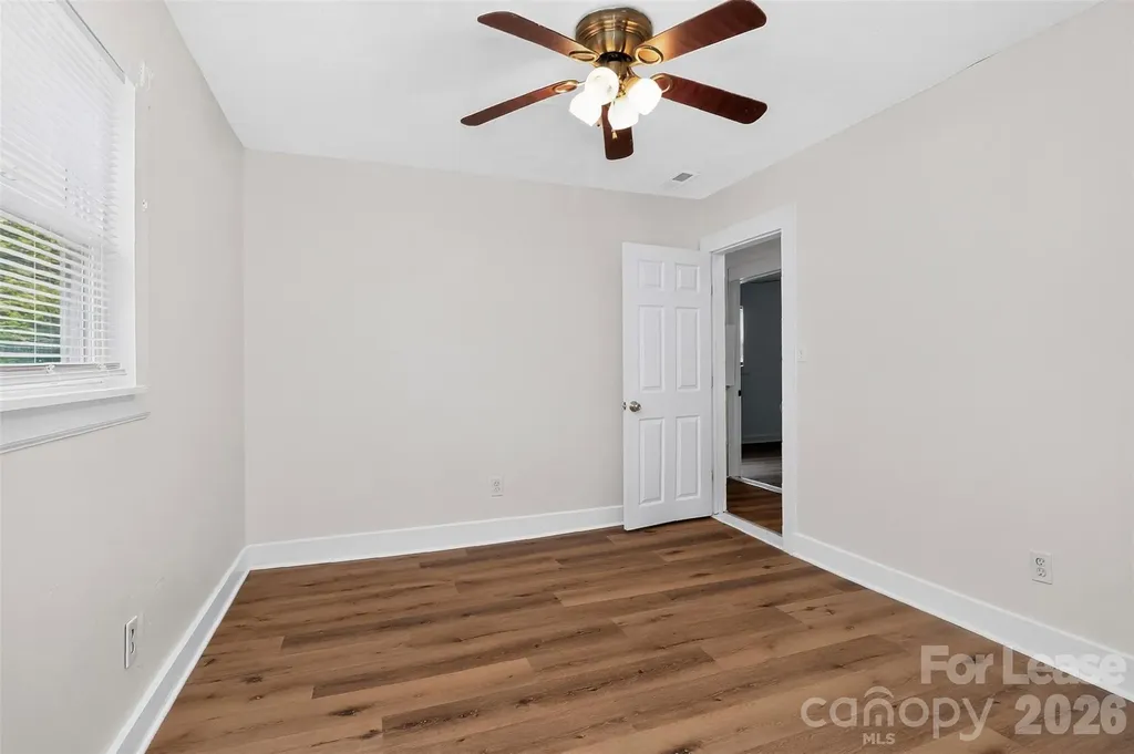 4016 Bearwood Avenue Charlotte NC 28205