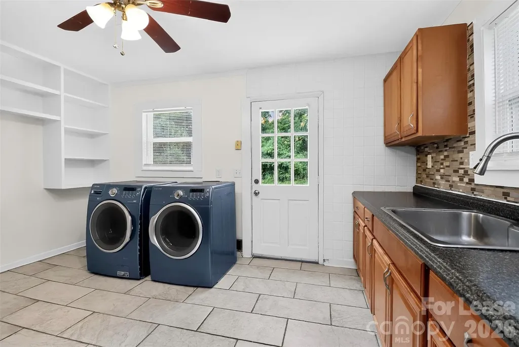 4016 Bearwood Avenue Charlotte NC 28205