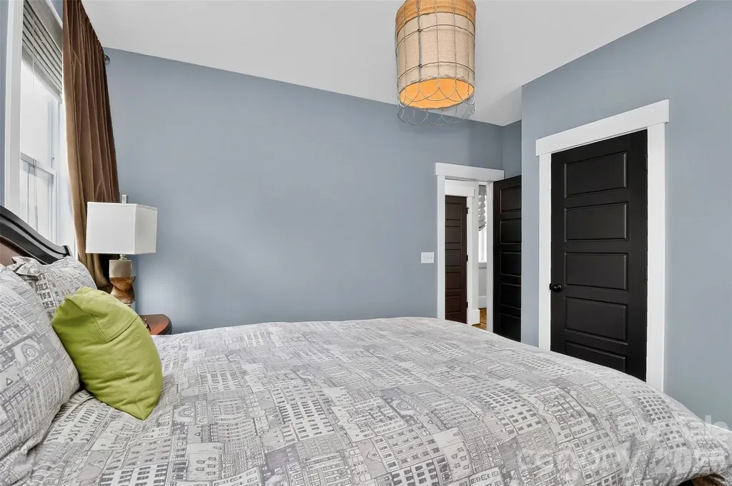 1539 Tippah Park Court Charlotte NC 28205