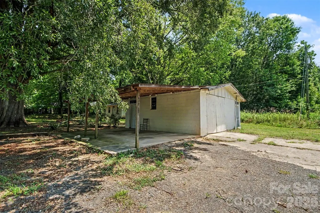 151 Central Avenue Norwood NC 28128