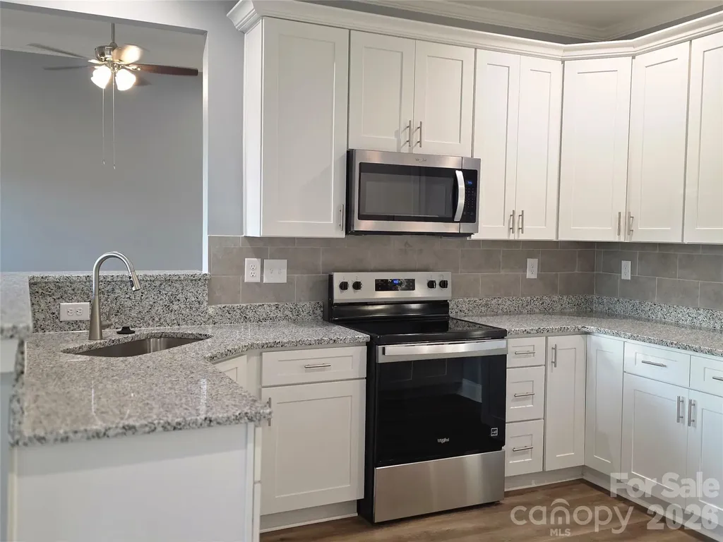 5517 Harvest Hills Road Bessemer City NC 28016