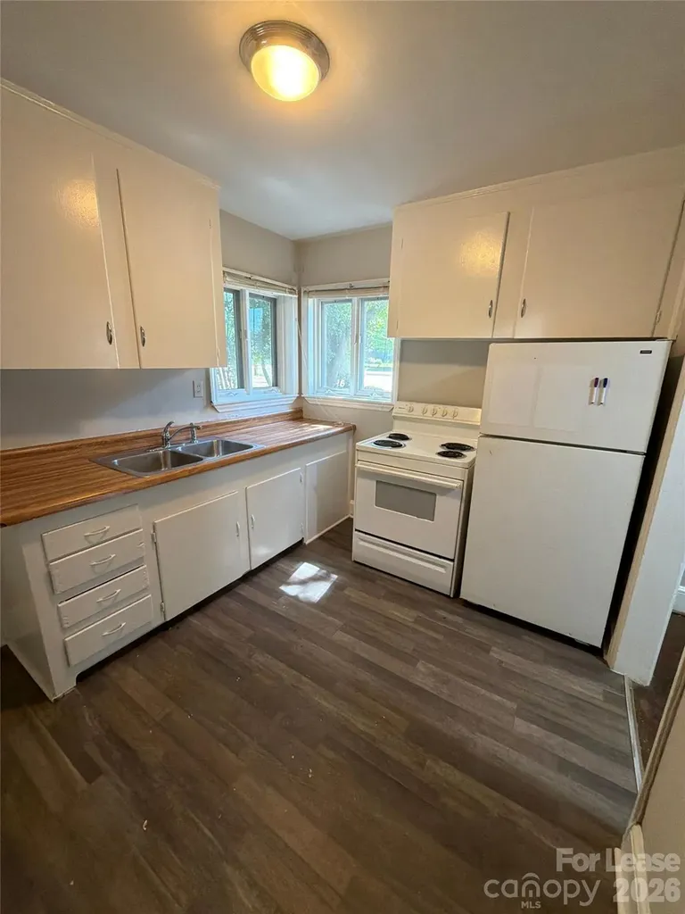 3526 Eastway Drive Charlotte NC 28205