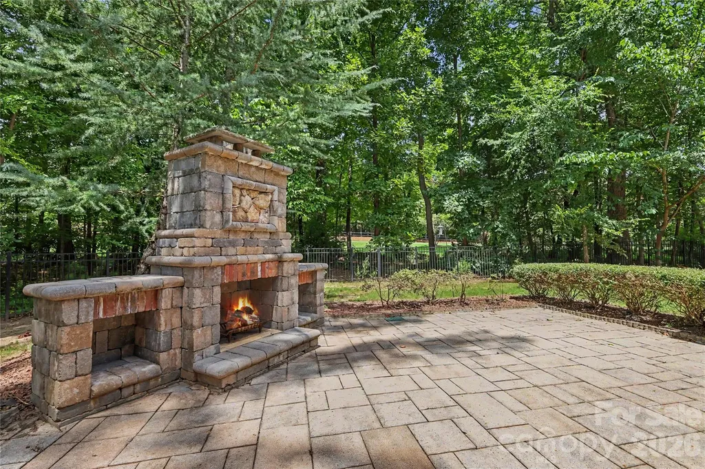 11436 Preservation Lane Charlotte NC 28278