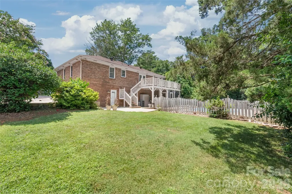 7308 Quail Ridge Drive Charlotte NC 28226