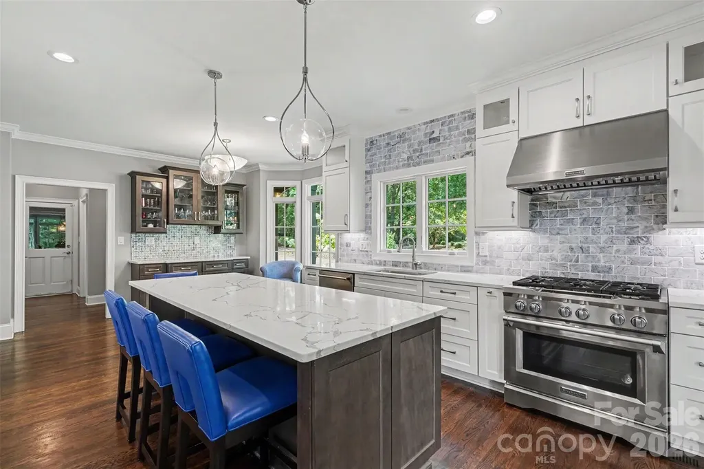 2035 Valencia Terrace Charlotte NC 28226