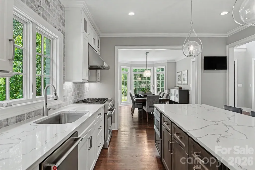 2035 Valencia Terrace Charlotte NC 28226
