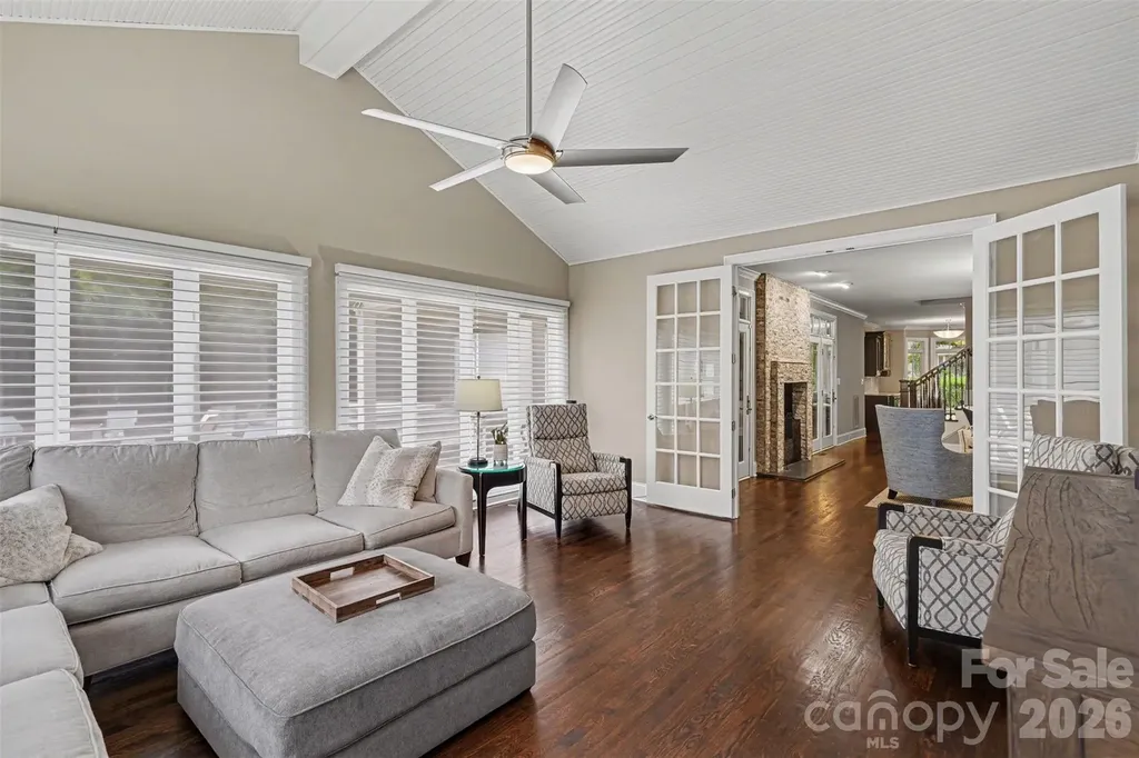 2035 Valencia Terrace Charlotte NC 28226