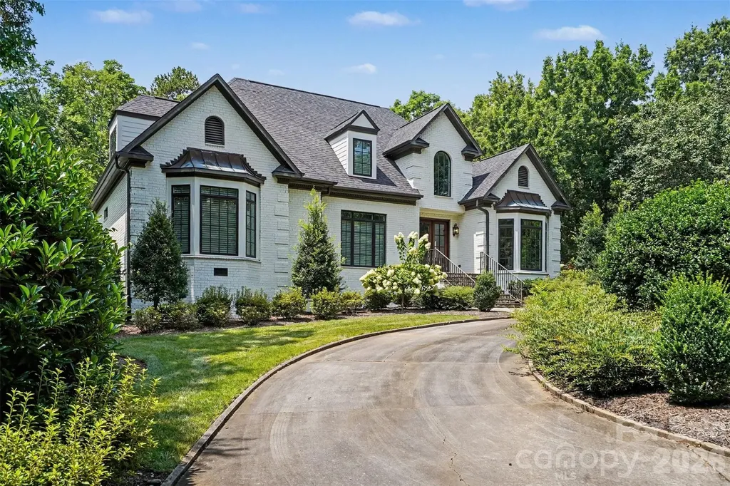 2035 Valencia Terrace Charlotte NC 28226