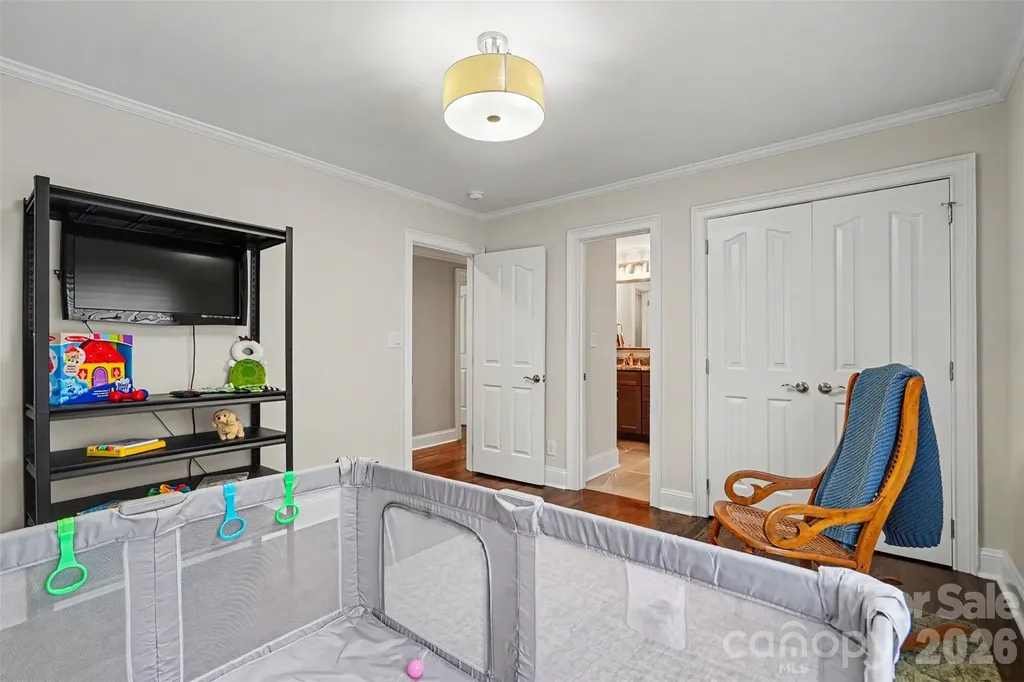 2035 Valencia Terrace Charlotte NC 28226