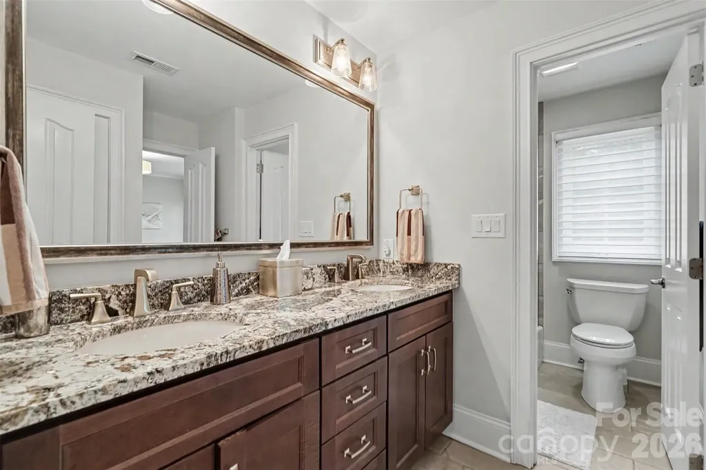 2035 Valencia Terrace Charlotte NC 28226