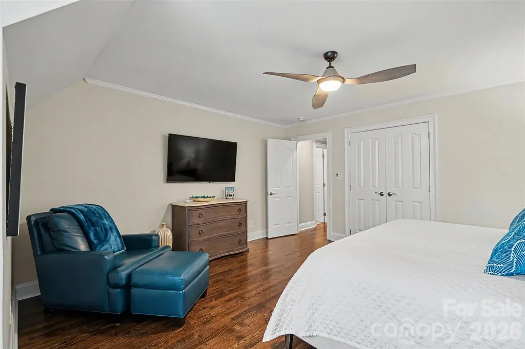 2035 Valencia Terrace Charlotte NC 28226