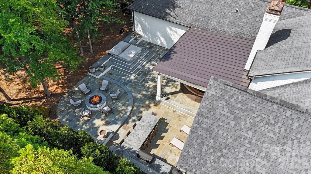 2035 Valencia Terrace Charlotte NC 28226