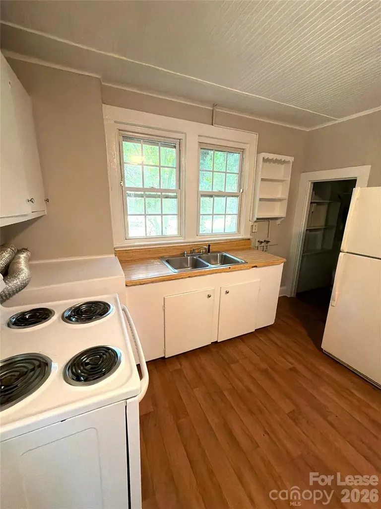 3516 Eastway Drive Charlotte NC 28205