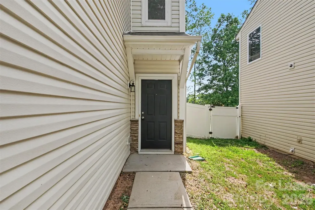 2720 Bramble Ridge Court Charlotte NC 28215