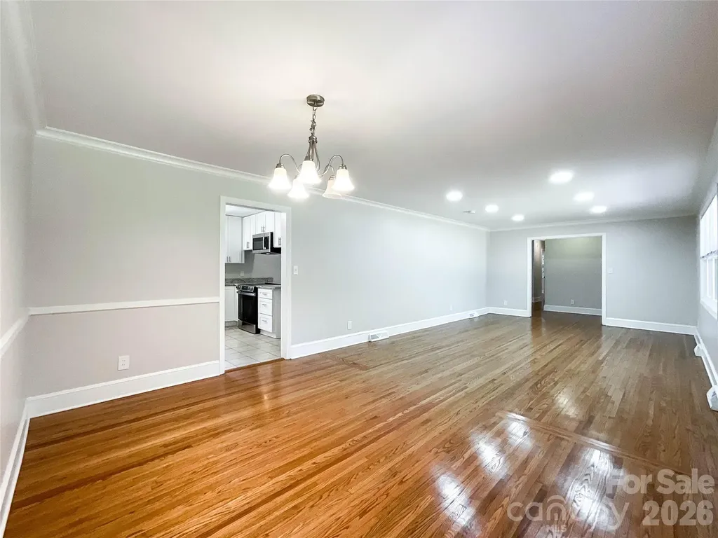 6728 Lakeside Drive Charlotte NC 28215