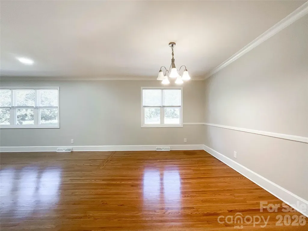 6728 Lakeside Drive Charlotte NC 28215