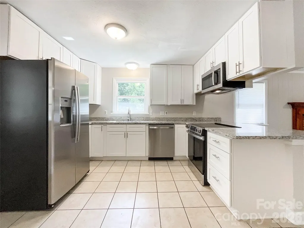 6728 Lakeside Drive Charlotte NC 28215