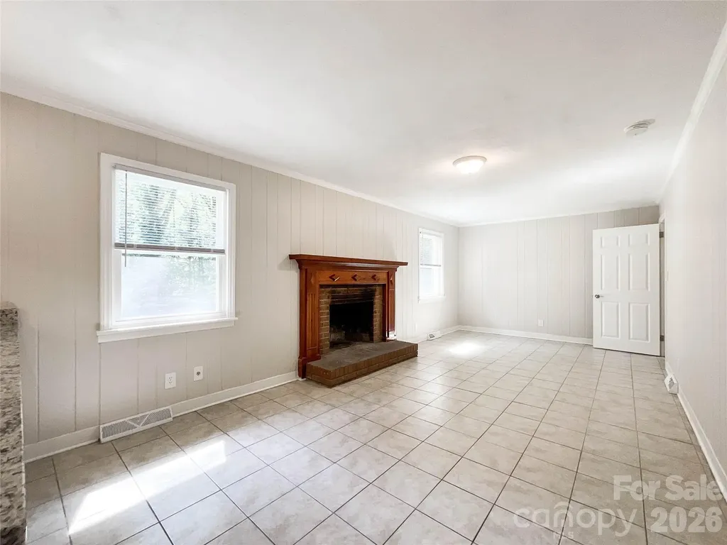 6728 Lakeside Drive Charlotte NC 28215
