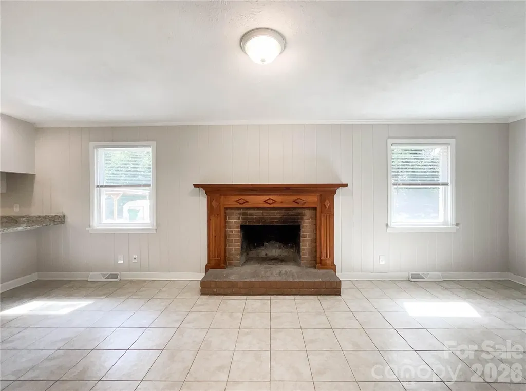 6728 Lakeside Drive Charlotte NC 28215