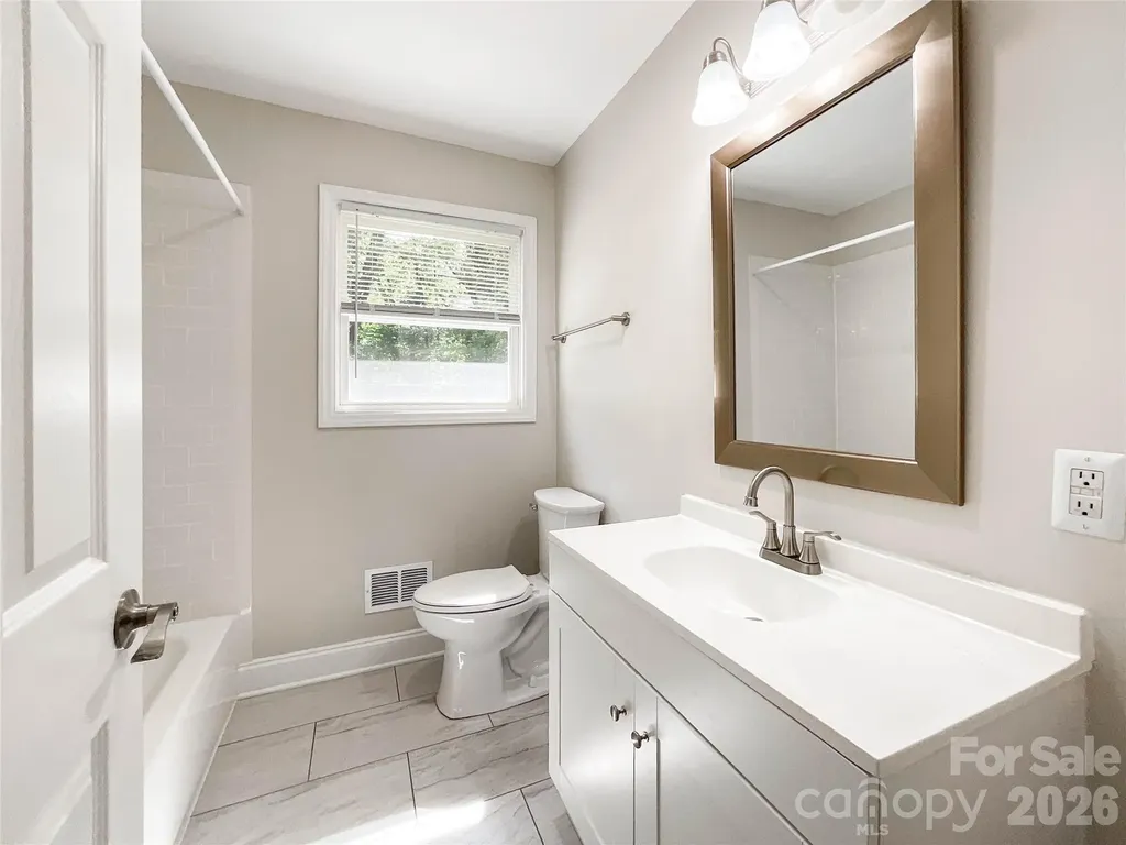 6728 Lakeside Drive Charlotte NC 28215