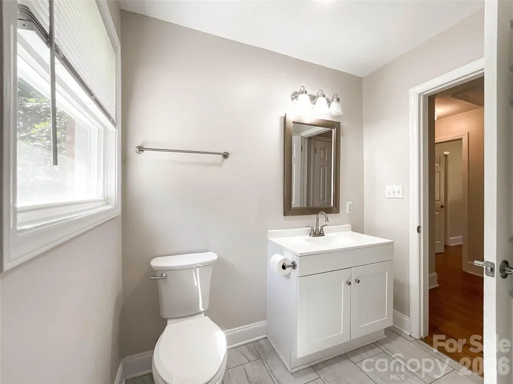 6728 Lakeside Drive Charlotte NC 28215