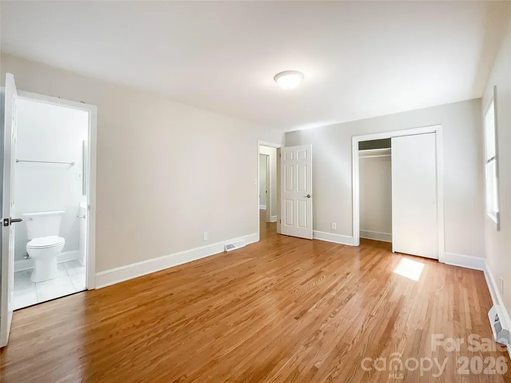6728 Lakeside Drive Charlotte NC 28215