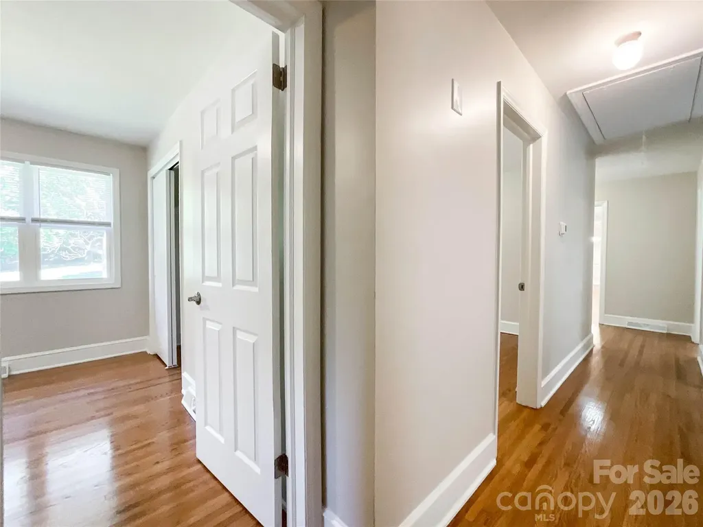 6728 Lakeside Drive Charlotte NC 28215