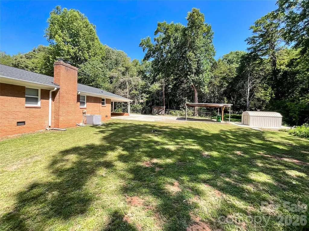 6728 Lakeside Drive Charlotte NC 28215