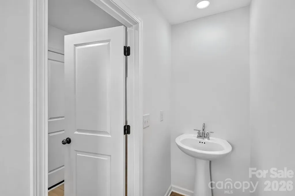 436 Sand Dunes Drive Kannapolis NC 28081
