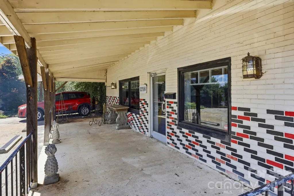 1358 W Main Street Forest City NC 28043
