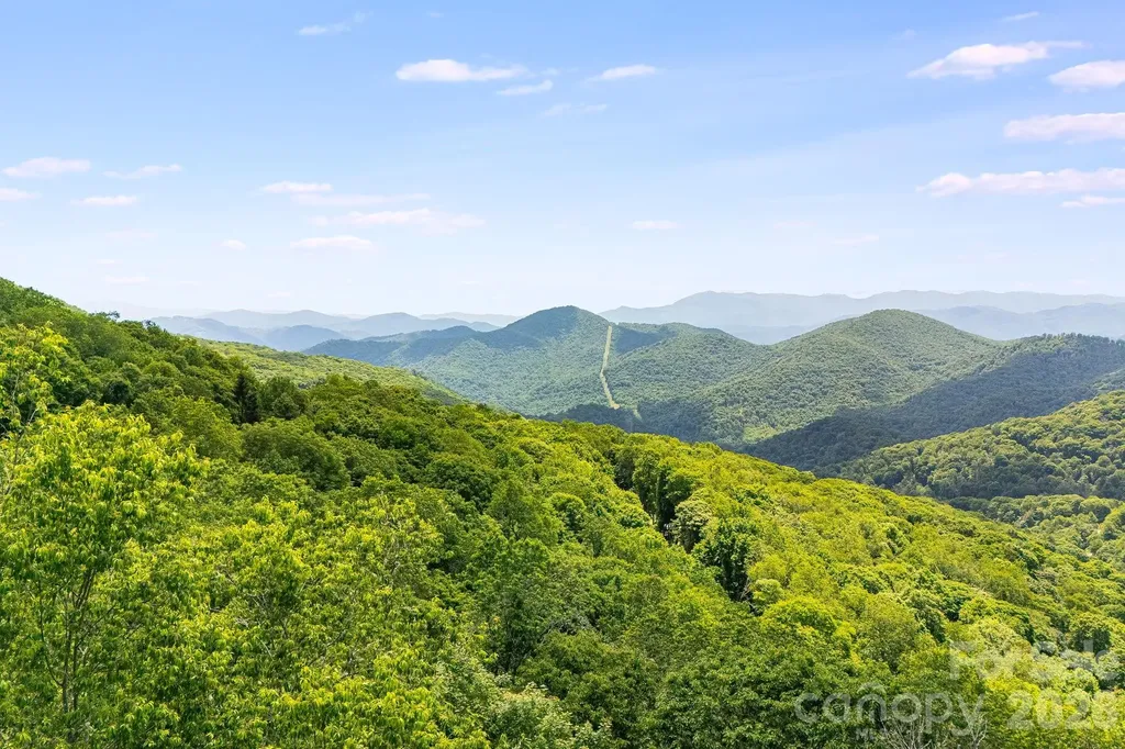 10 Buckeye Road Mars Hill NC 28754
