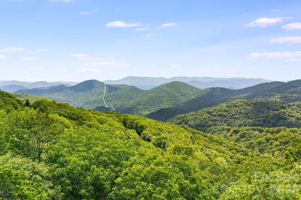 10 Buckeye Road Mars Hill NC 28754