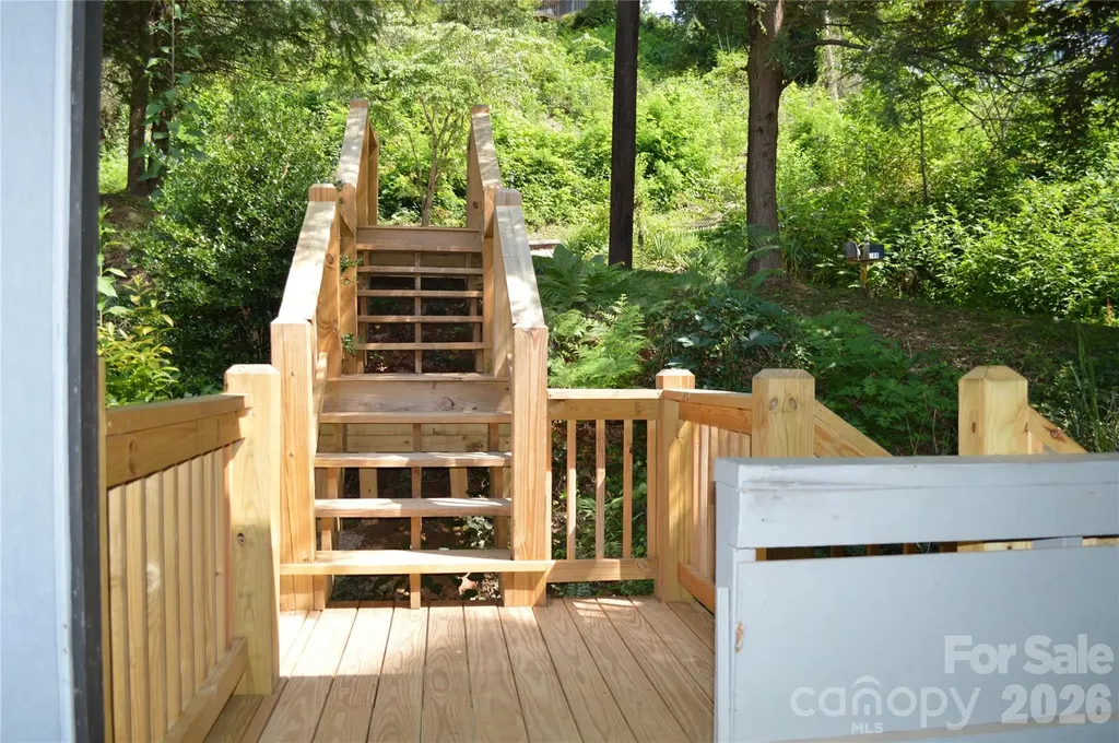 184 Laurel Road Arden NC 28704