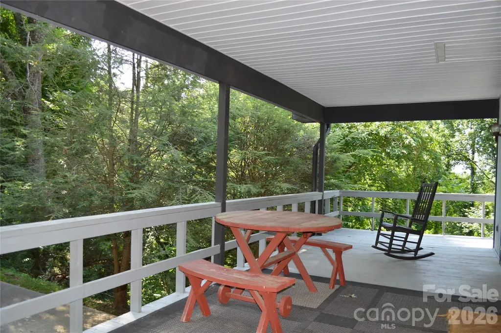 184 Laurel Road Arden NC 28704